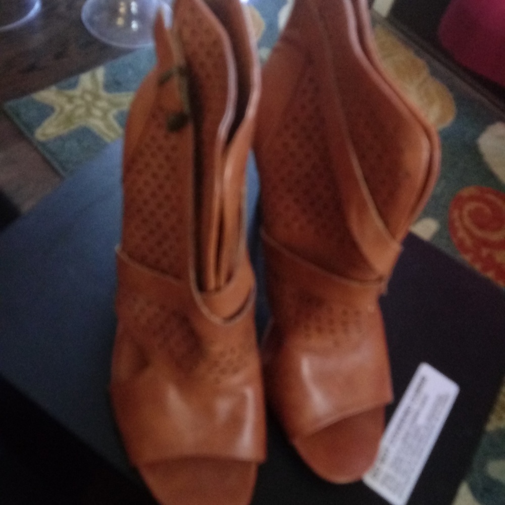Womens heels